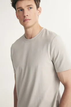 Basic crew neck T-shirt