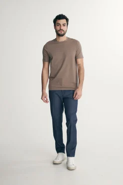 Basic crew neck T-shirt
