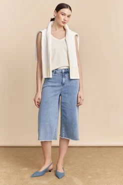 Basic V neck cami