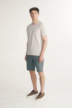 Basic V neck T-shirt