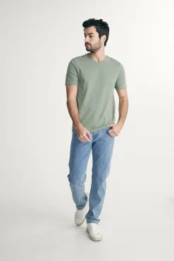 Basic V neck T-shirt