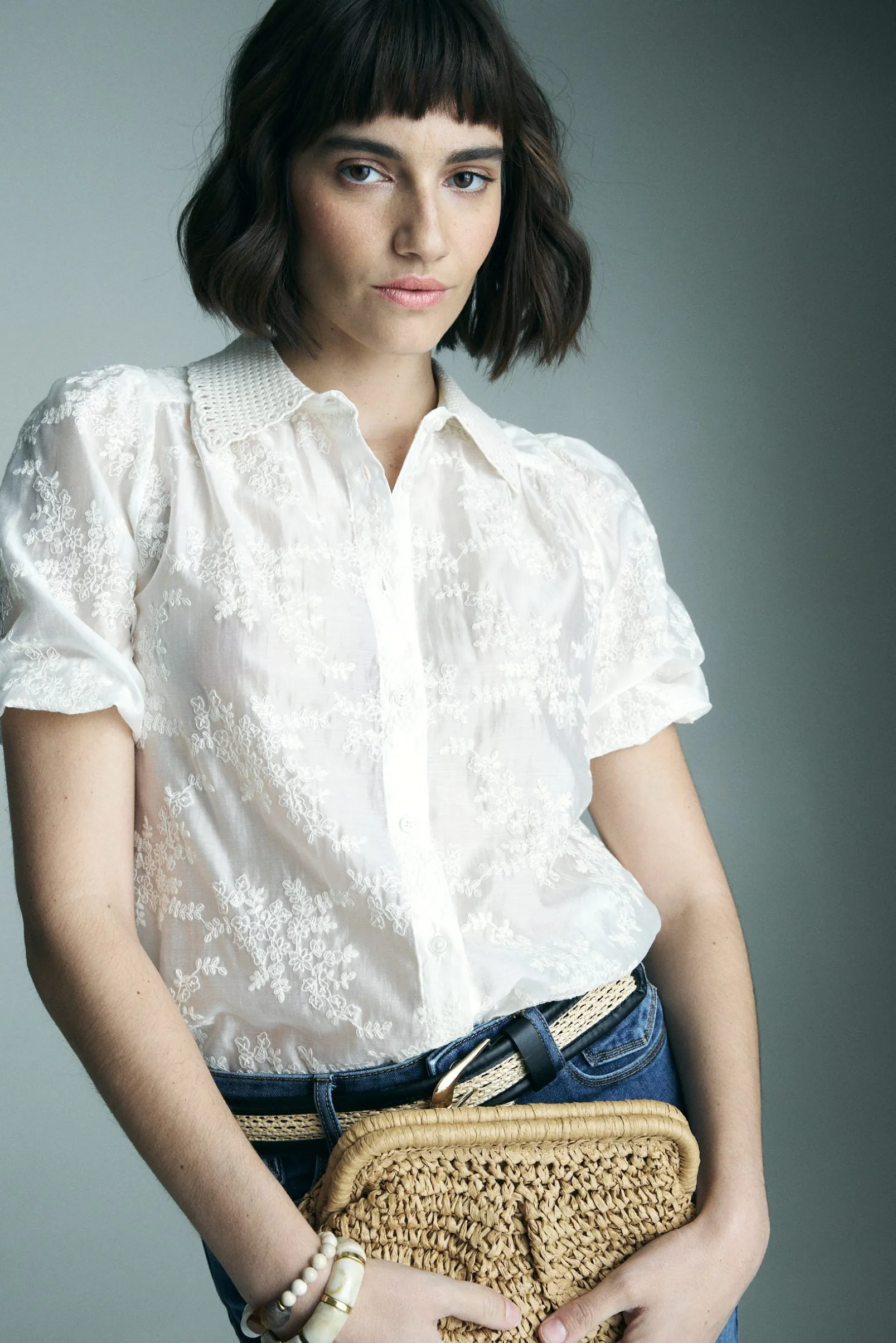 Blouse with crochet collar