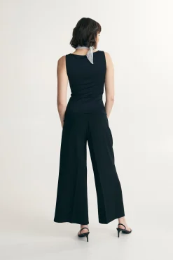 Boat neck top