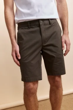 Chino-look bermuda