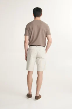 Chino-look bermuda