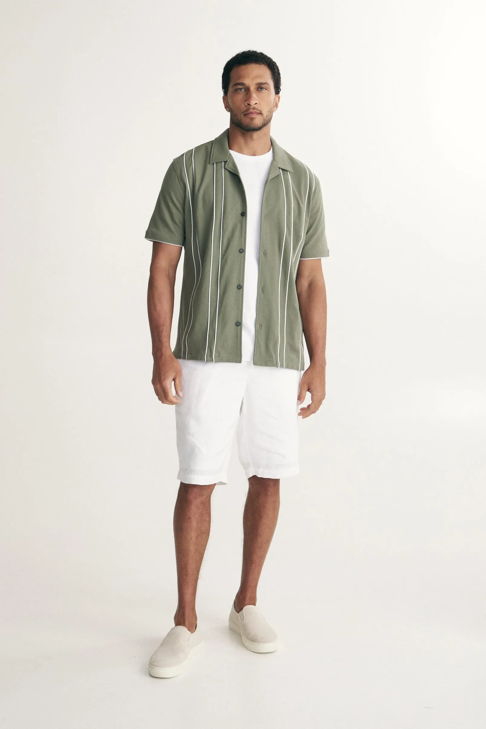 Cuban collar fitted shirt