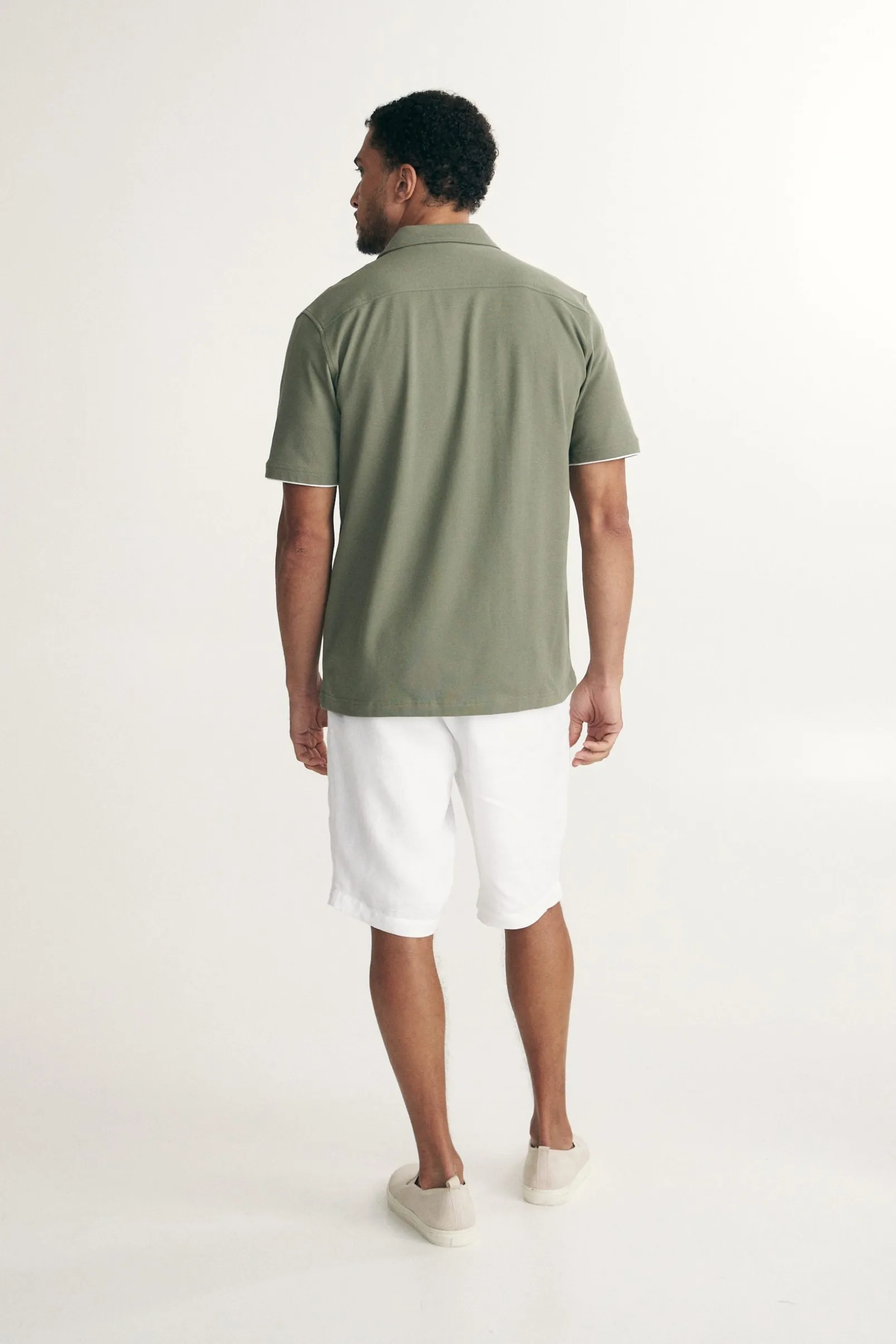 Cuban collar fitted shirt