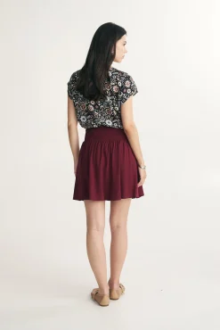 Elastic waist skirt