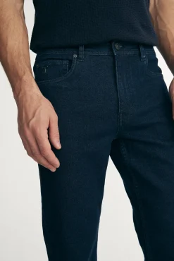 Five pockets straight jeans