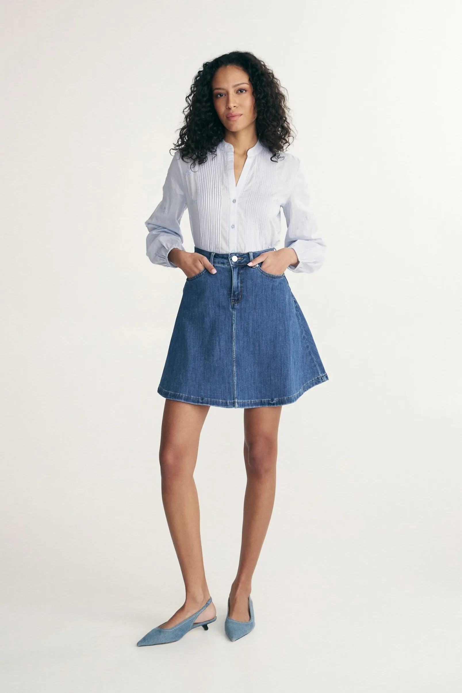 Fluid flared denim skirt