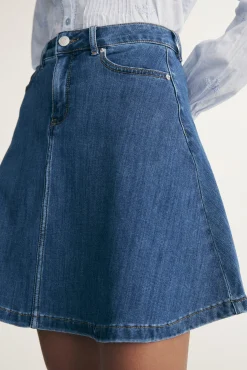 Fluid flared denim skirt