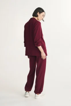 Fluid straight blazer