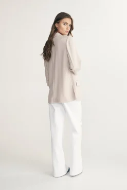Fluid straight blazer