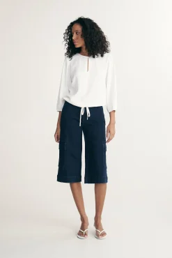 Gathered top