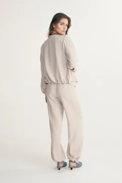 Jacket with drawstring