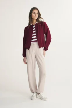 Jacket with drawstring