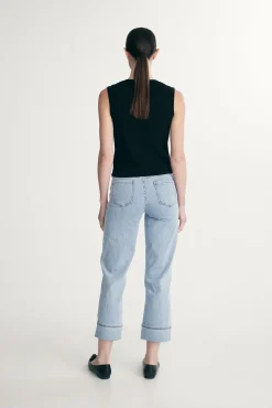 Jeans with large cuff