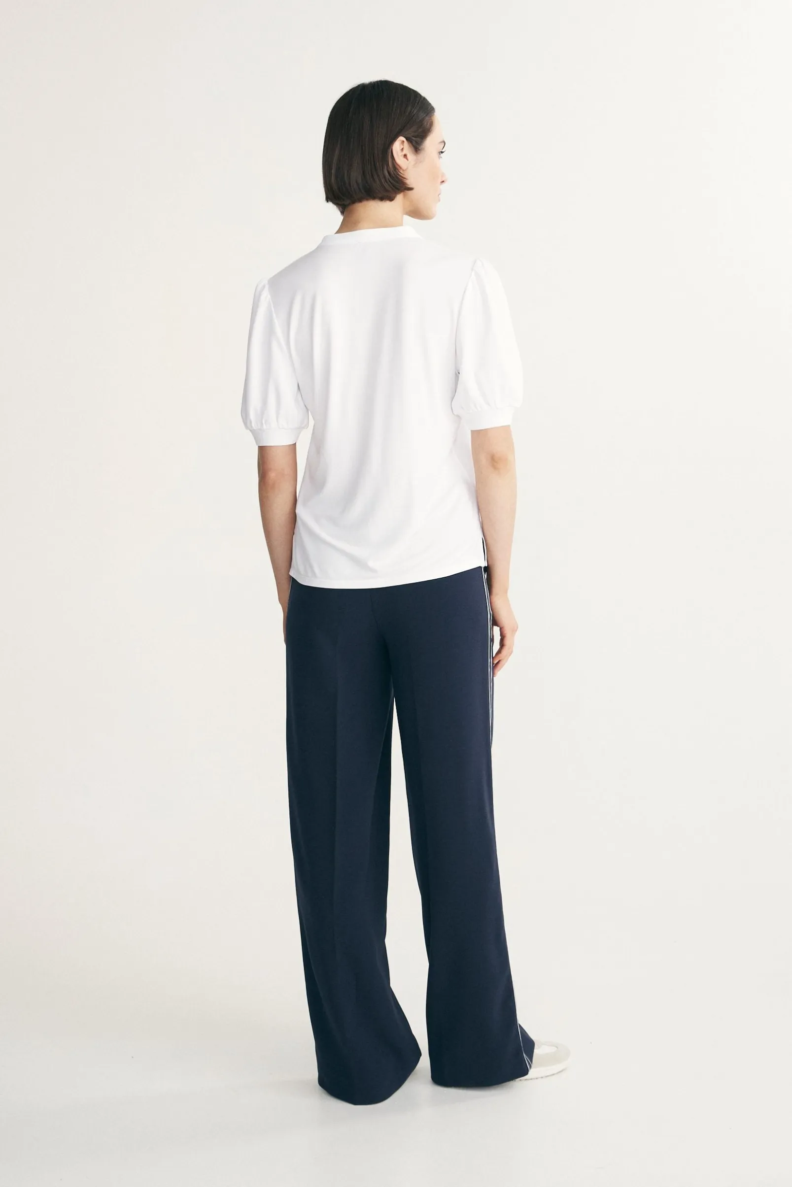 Jersey back blouse