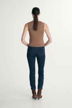 Knit vest