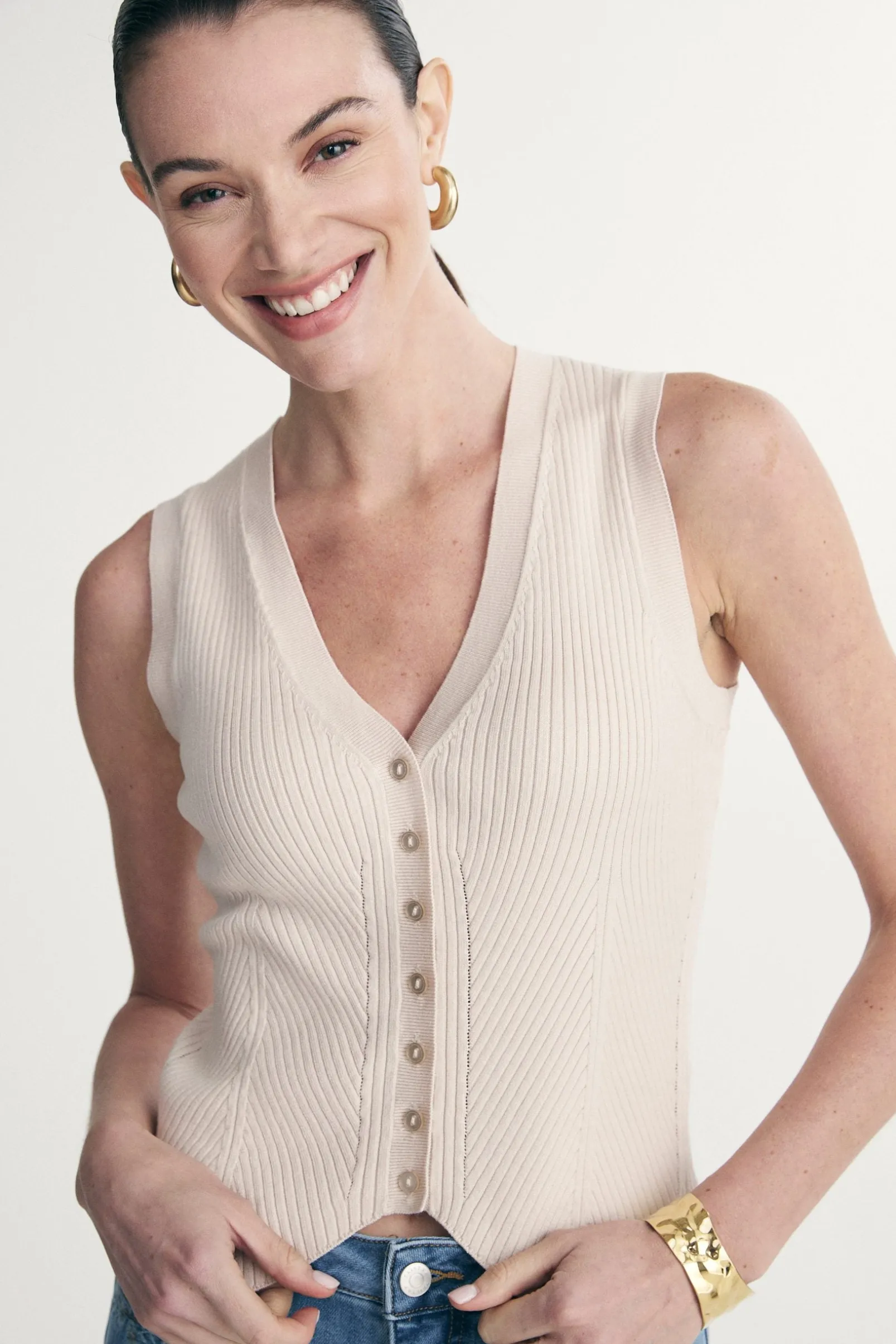 Knit vest