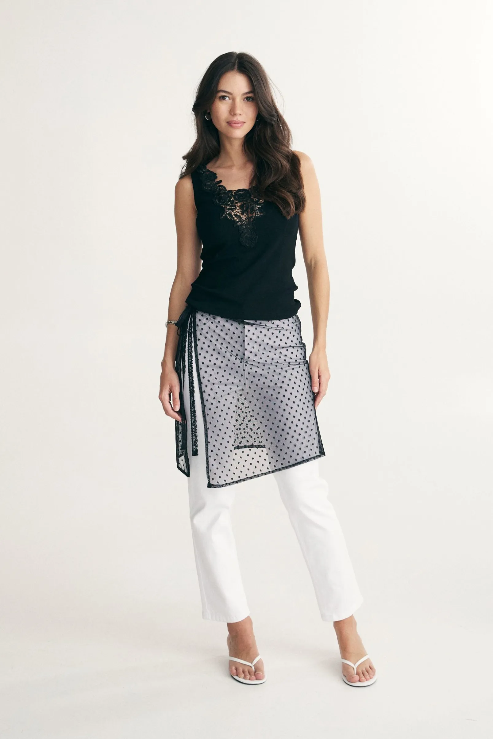 Lace detail ribbed tank top