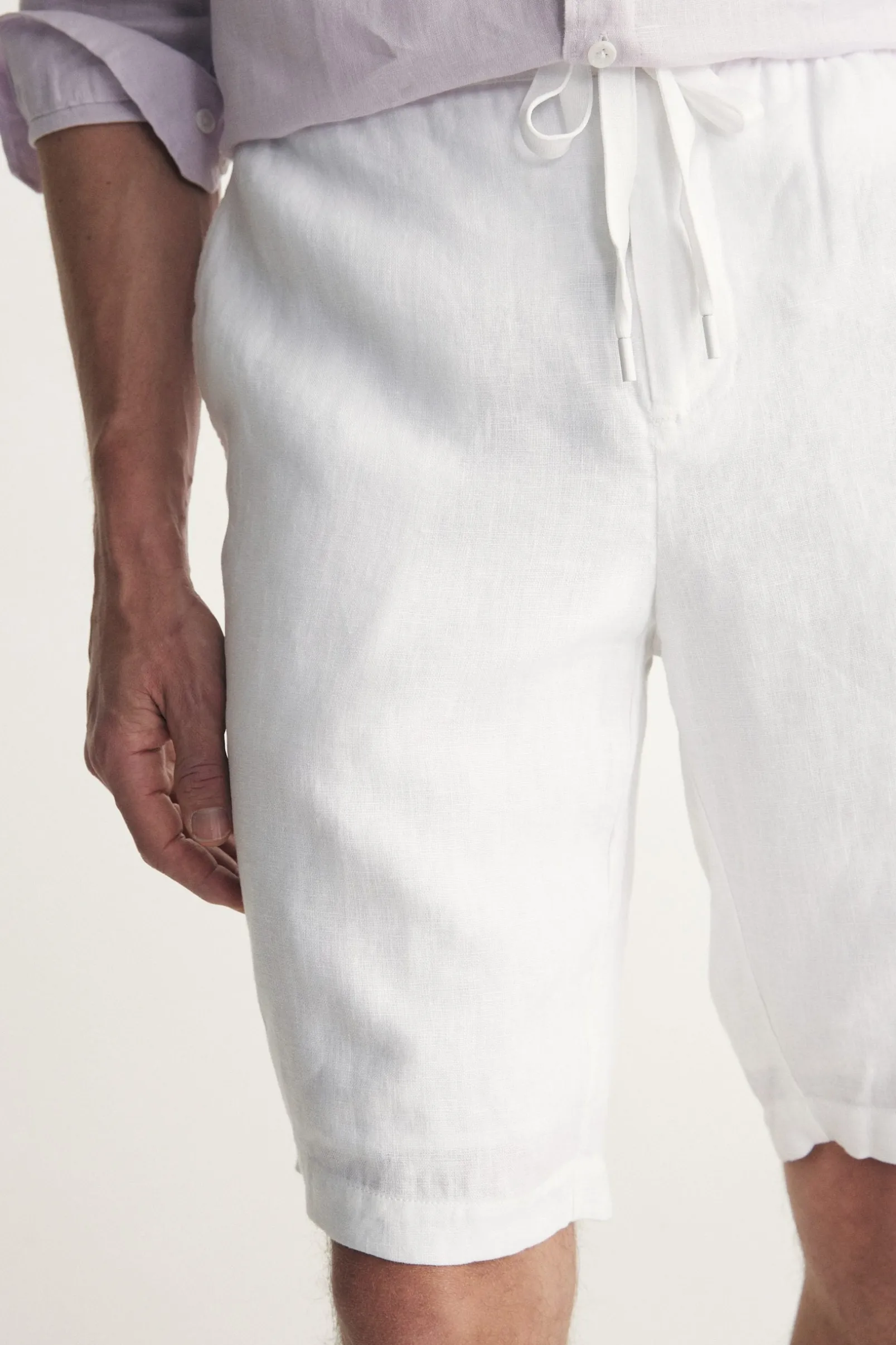 Linen bermuda with drawstring