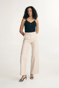 Linen pants with elastic back