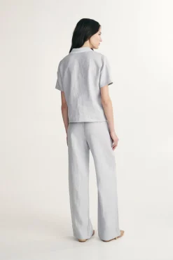Linen shirt with drawstring