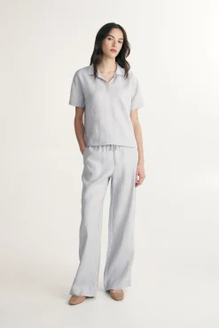 Linen shirt with drawstring