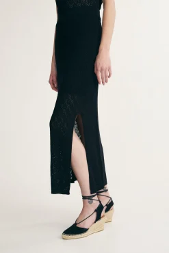Long knitted skirt