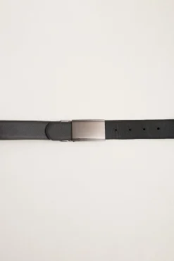 Plate buckle reversible leather belt