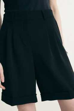 Pleated high waist shorts