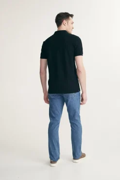 Polo with detail at collar
