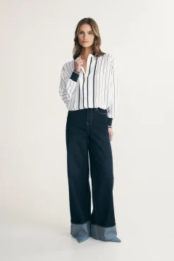 Printed shirt with drawstring
