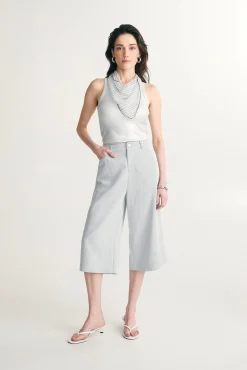 Ribbed sleeveless top