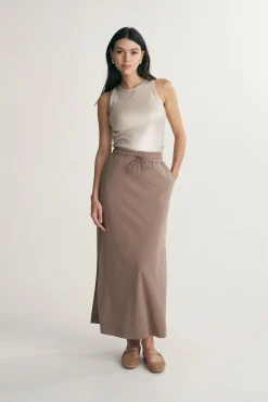Ribbed sleeveless top
