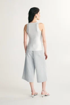 Ribbed sleeveless top