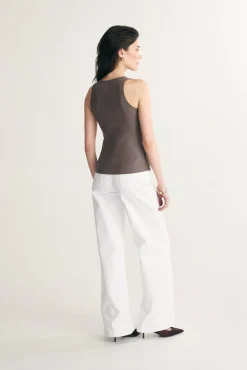 Ribbed sleeveless top
