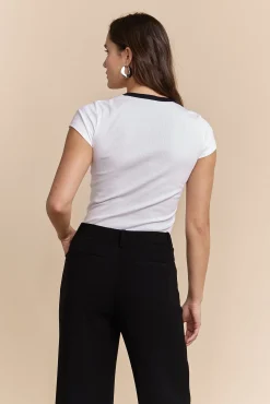 Ribbed t-shirt with crew neck