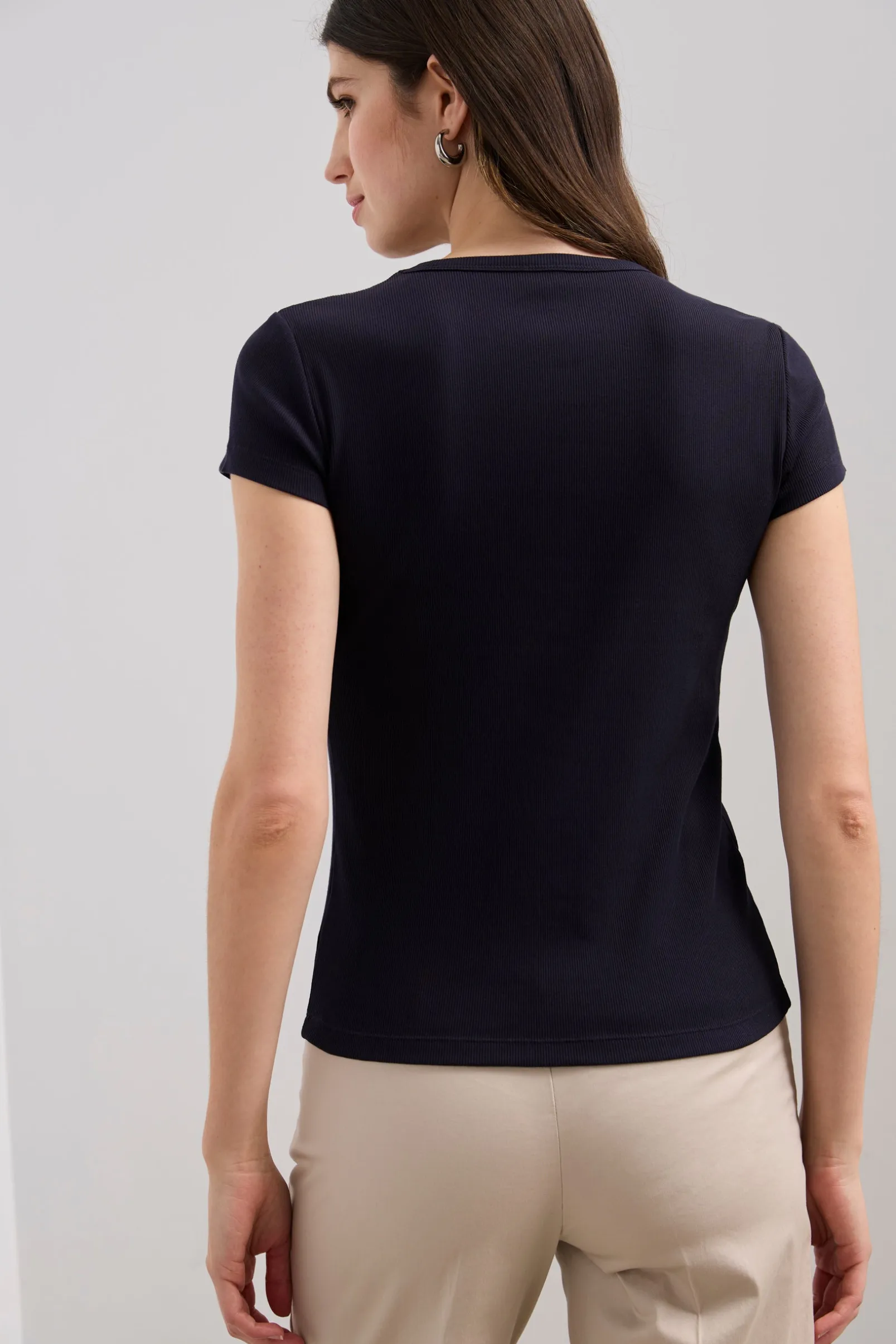 Ribbed t-shirt with crew neck