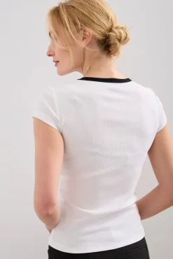 Ribbed t-shirt with crew neck