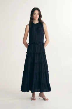 Sleeveless dress
