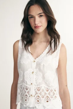 Sleeveless embroidered blouse