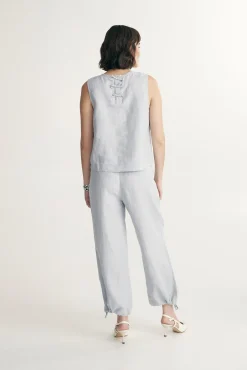 Sleeveless linen top