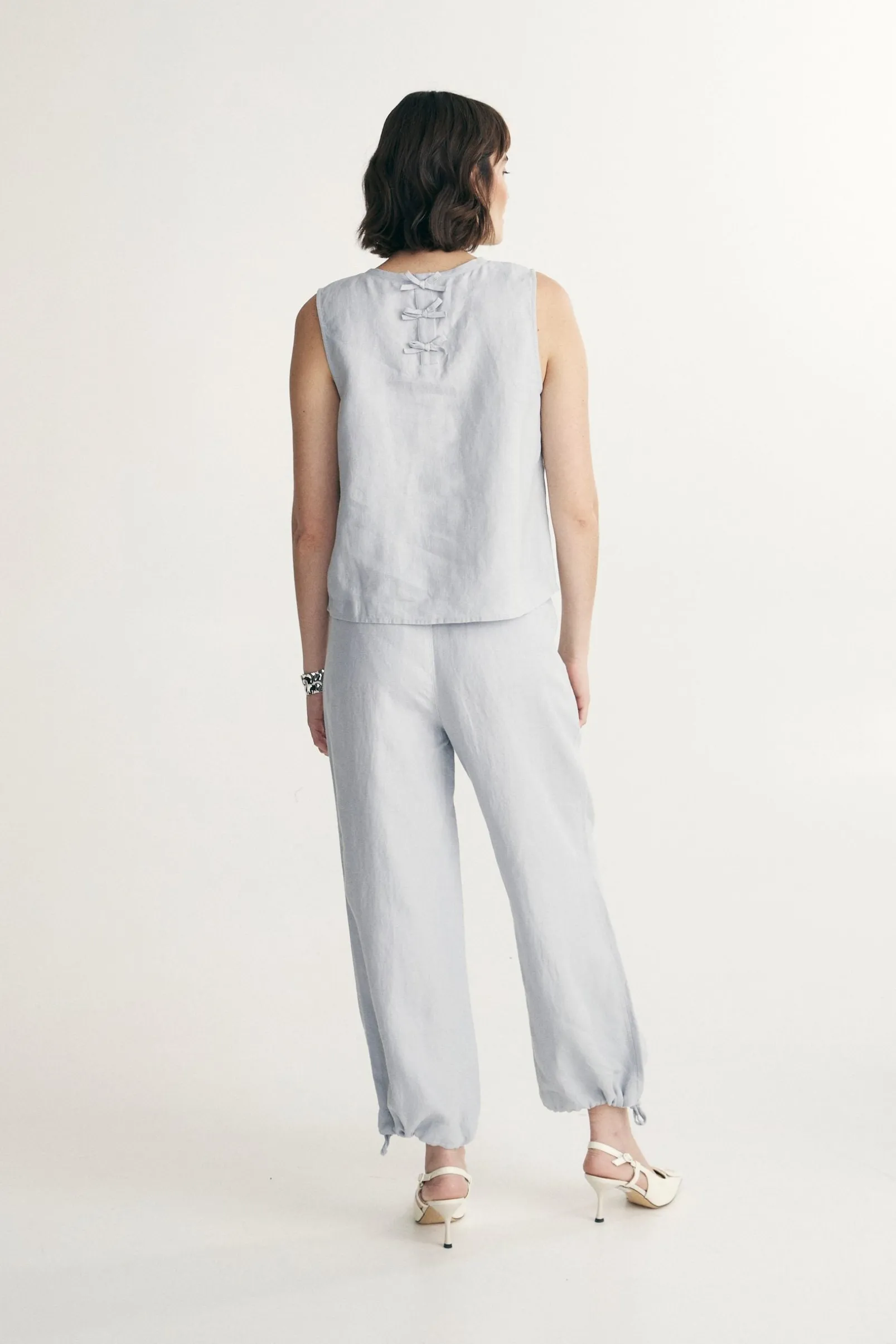 Sleeveless linen top