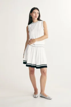 Sleeveless sweater