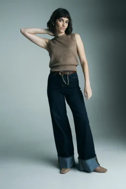 Sleeveless top