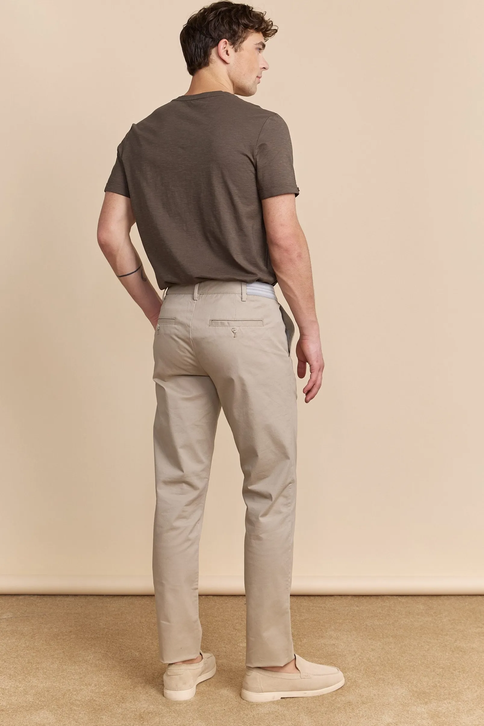 Slim fit pant with elastic sides