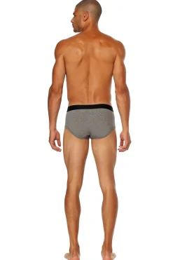Solid colour brief