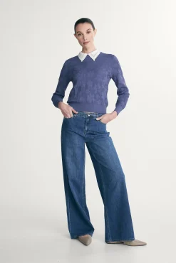 Straight jeans with belt